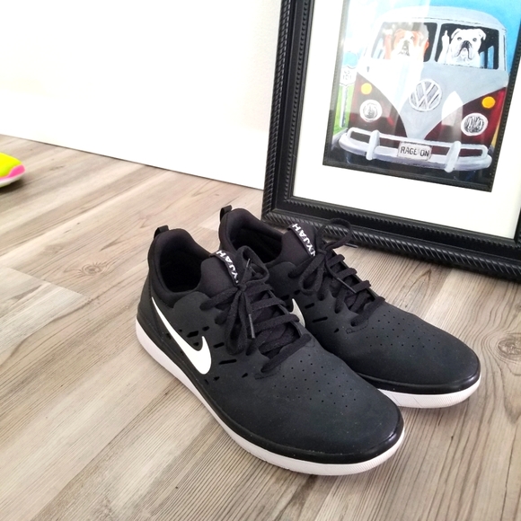 SOLD - Picture 3 of 5